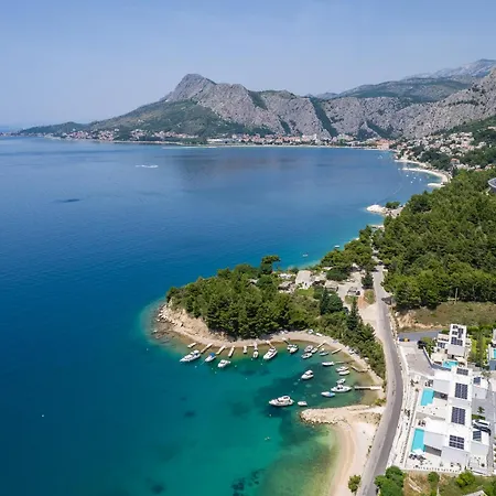 Loma, Brzet, Villa *