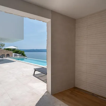 Villa Loma, Brzet, Omiš